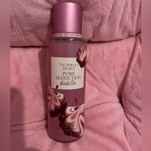 Victoria's Secret Pure Seduction Brûlée Mist in Pink